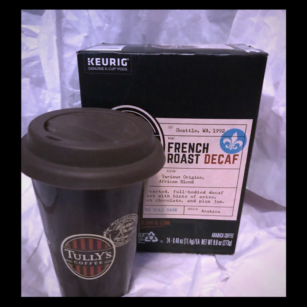 Ceramic coffee mug with k-cups